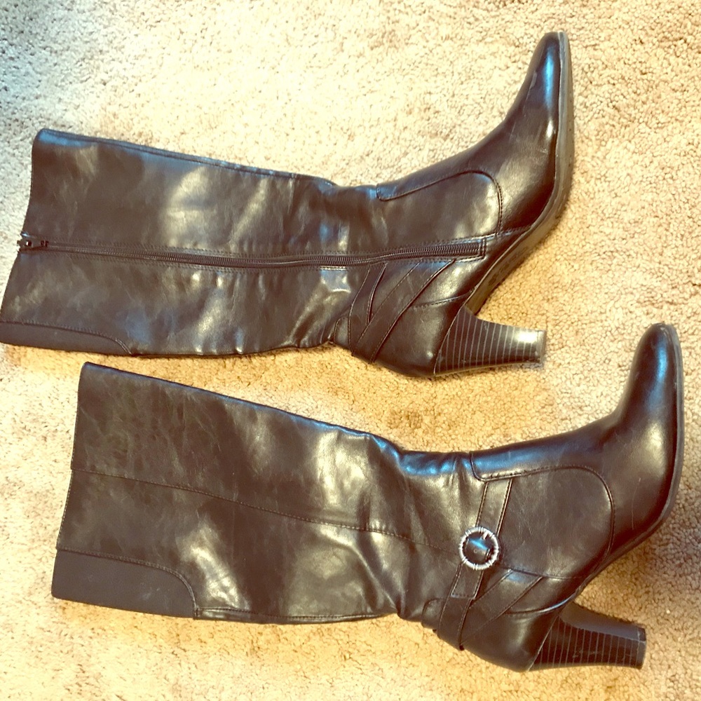 Black leather boots